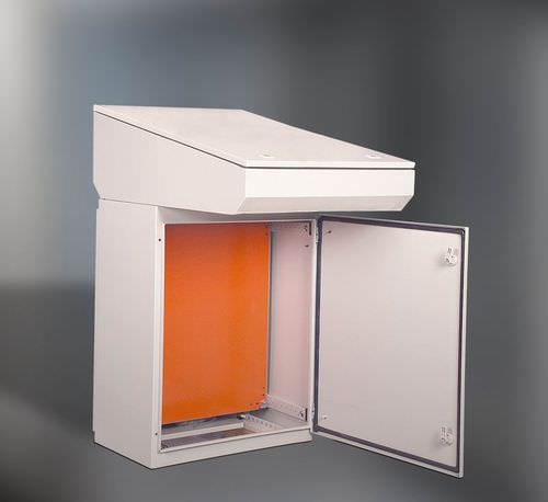 Consolle industriale - CE, RoHs, IP55 & TUV / AM & ALP / OEM service - ZHEJIANG TIANQI ELECTRIC CO.,LTD - operatore