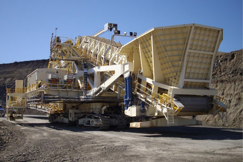 Impianto di frantumazione a ganascia - TMCS 12000 - TAKRAF - mobile / cingolato