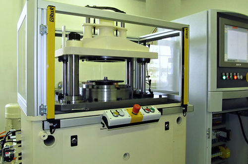 Macchina per prova per frizione - AS.4  - Labortech s.r.o. - di torsione / controllata da computer / per ammortizzatori