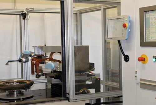 Macchina equilibratrice automatico - AVS. 1  - Labortech s.r.o. - verticale / dinamico / per ruote di turbine