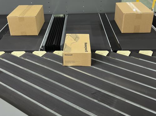 Smistatore a nastro trasversale - IntelliSort Cross-belt Sorte - Transnorm System GmbH - per l'industria agroalimentare / per l'industria farmaceutica / per il settore dell’e-commerce