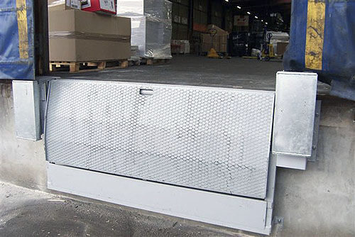 Rampa per pontile - EDMR - EURODOCK - per veicolo / per camion / in metallo verniciato