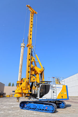 Perforatrice multifunzione - BG 23 H BT 65 - BAUER Maschinen GmbH - rotativa / per cantiere di costruzione