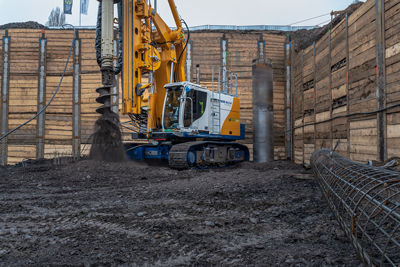 Perforatrice multifunzione - BG 23 H BT 75 - BAUER Maschinen GmbH - rotativa / per cantiere di costruzione