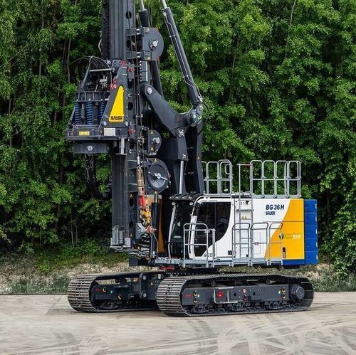 Perforatrice geotecnica - BG 36 H BT 85 - BAUER Maschinen GmbH - di stabilizzazione / per pali di fondazione / multifunzione