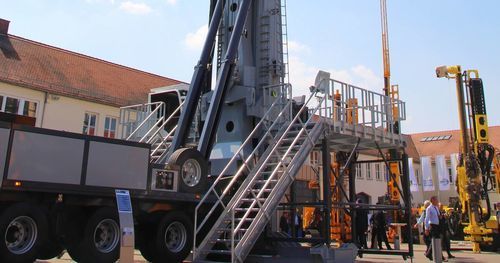 Perforatrice per forature profonde - RB-T 135 - BAUER Maschinen GmbH - mobile / rotativa / idraulica