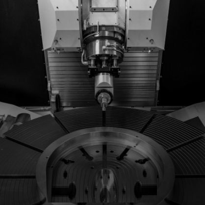 Centro di lavoro 5 assi - TANK.G 2600 - MCM Machining Centers Manufacturing - 4 assi / verticale / a tavola rotante inclinabile