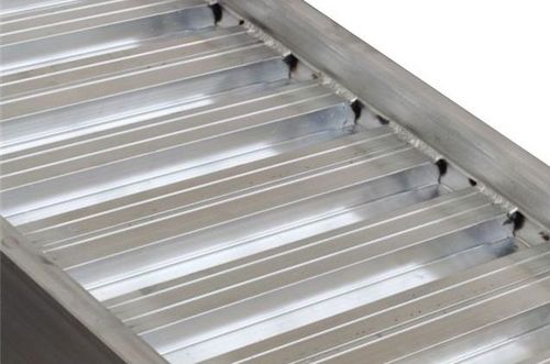 Rampa di carico in alluminio - 2 500 - 5 000 mm, 1 500 - 7 420 kg - C.L.M