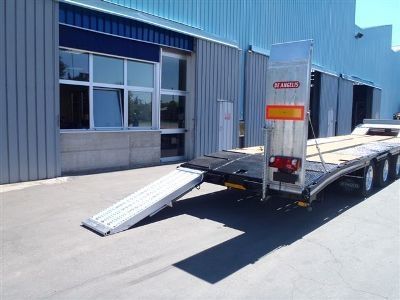 Rampa di carico - 2 000 - 4 000 mm, 6 600 - 50 000 kg - C.L.M