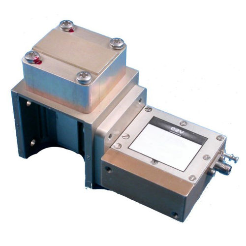 Amplificatore RF - M205793A - e2v scientific instruments - di isolamento / in linea / a basso rumore