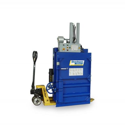 Pressa imballatrice per cartone - BalePress 3 - Strautmann Umwelttechnik - per carta / per rifiuti / verticale