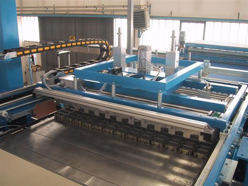 Pallettizzatore a strati - MT566/F - Mectra - per lattine / automatico