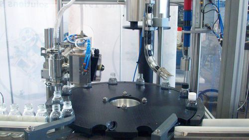 Riempitrice chiuditrice monoblocco - MFC - PMR System Group - pneumatica / per prodotti liquidi / per prodotti cosmetici