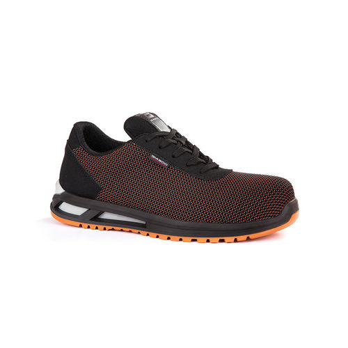 Scarpe antinfortunistiche per logistica e manutenzione - BURGAZ - Giasco Srl - antiscivolo / di protezione meccanica / antistatica