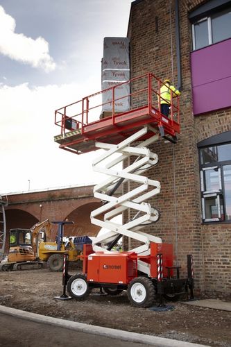 Piattaforma elevatrice a forbice mobile - max. 4.5km/h | S2770/3370RT  - Snorkel - idraulica / per terreno accidentato