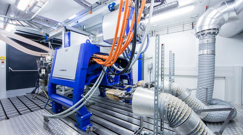 Sistema di test per motore ibrido - AVL List - per automotive