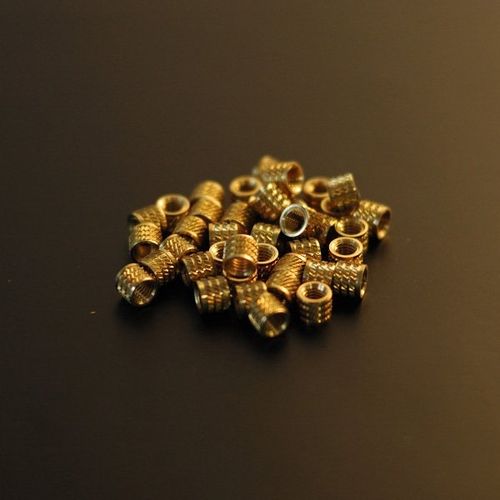 Inserto filettato - SOFTERFIX™ series - clufix - in metallo / arrotondato / per plastica