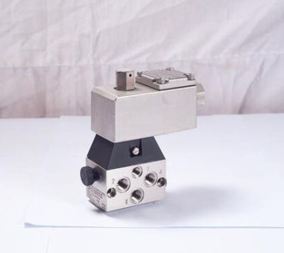 Elettrovalvola a comando diretto - P5001 - Rotex Automation Limited - a 5 vie / per gas / olio