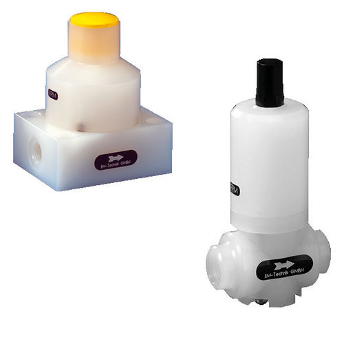 Regolatore di pressione per acqua - 5D - EM-Technik GmbH - per prodotti chimici / a membrana / PTFE
