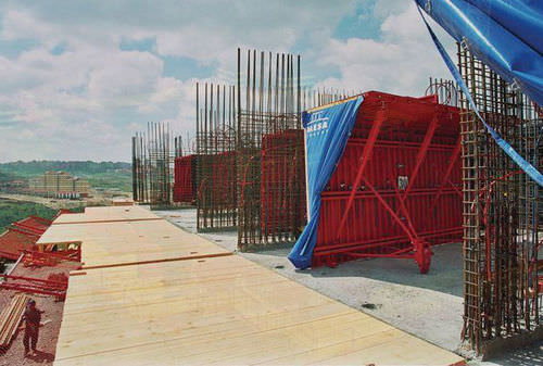 Piattaforma da lavoro - 16E - Mesa Imalat Sanayii ve Ticaret A.S. - sospesa