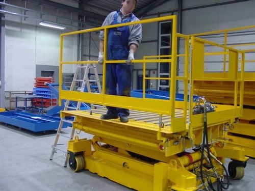 Piattaforma elevatrice a forbice mobile - 11.07383, 11.07337	  - Büter Hebetechnik GmbH - idraulica