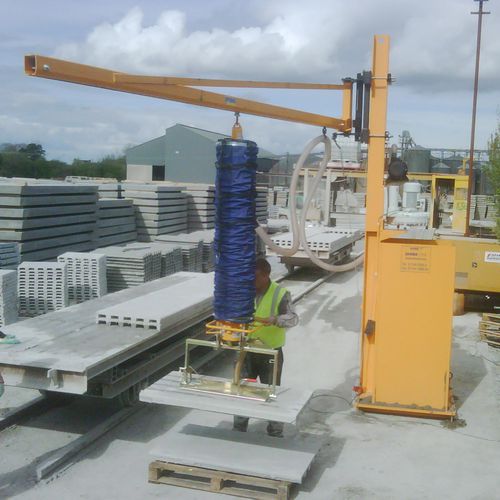 Gru a bandiera a colonna - JWK series - Probst GmbH - di sollevamento / con comando elettrico / mobile