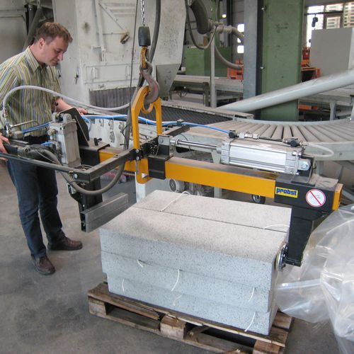 Pinza sollevatrice e ribaltatrice pneumatica - P-WG - Probst GmbH - per lastre di calcestruzzo / di pietre / verticale