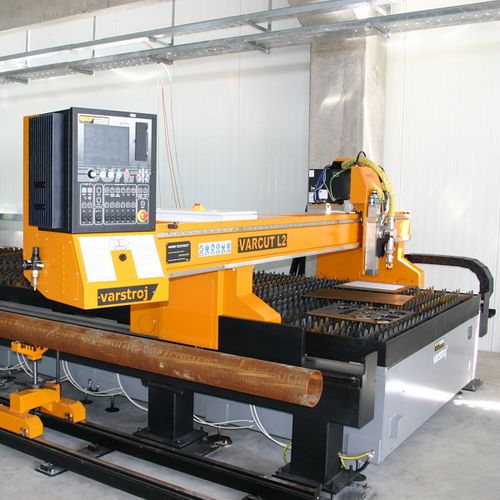 Macchina da taglio a fiamma - VARCUT L2 - DAIHEN VARSTROJ - al plasma / per metallo / CNC