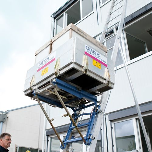 Montacarichi con azionamento elettrico - 200 Series - GEDA GmbH - mobile / a colonna