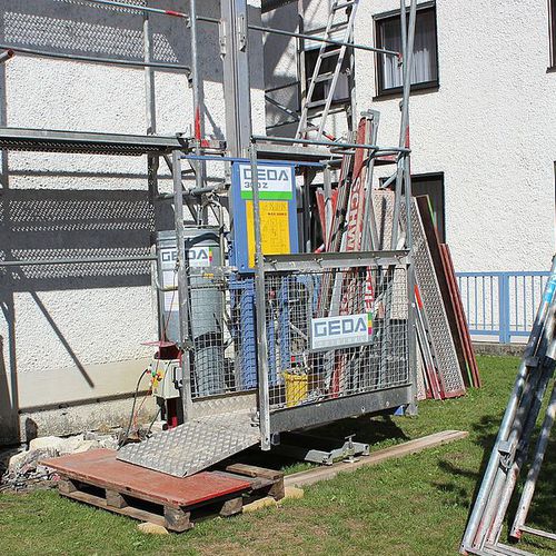 Montacarichi a cremagliera - 300 Z - GEDA GmbH - per prodotti edili / a colonna