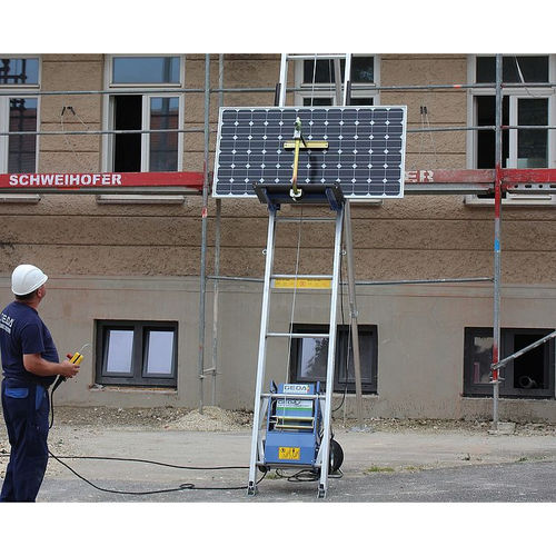 Montacarichi elettrico - SOLARLIFT - GEDA GmbH - per pannello solare