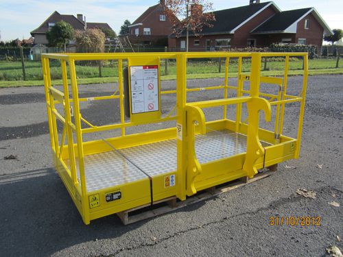 Piattaforma di sollevamento montata su carrello elevatore - 12.WP.2400 - ATTEC N.V.