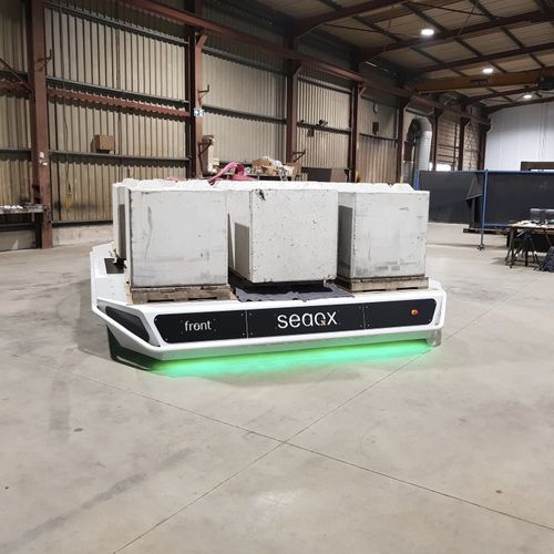 Trasportatore elettrico a 2 assi - 20T omni transporter + 6D-deck - Seaqx NV - omnidirezionale / radiocomandato / con guida ottica