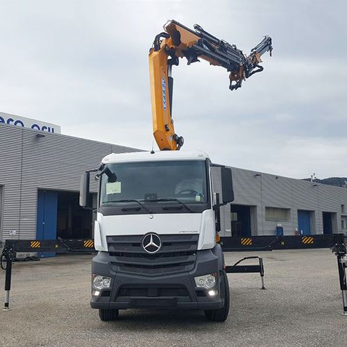 Gru montata su camion - 315  - Effer S.p.a - pieghevole / per cantiere / per movimentazione