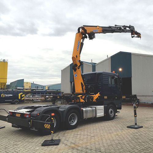 Gru montata su camion - 395  - Effer S.p.a - con braccio articolato / pieghevole / per cantiere