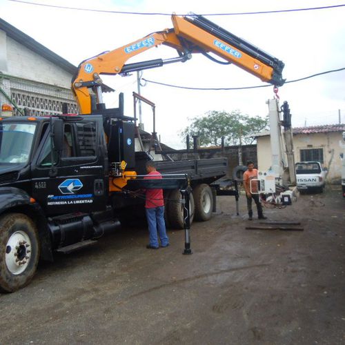 Gru montata su camion - 250  - Effer S.p.a - con braccio articolato / di carico / di sollevamento