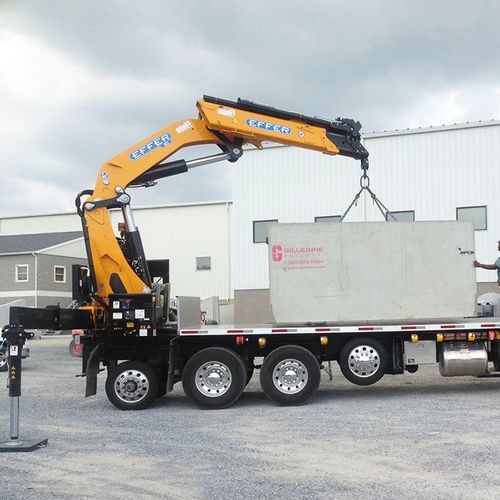 Gru montata su camion - 655  - Effer S.p.a - con braccio articolato / pieghevole / per cantiere