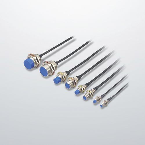 Sensore di prossimità induttivo - EV series - Keyence - cilindrico / con uscita amplificata / 2 cavi
