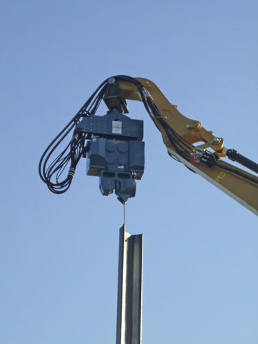 Battipalo a percussione vibrante - 12RFB - International Construction Equipment BV