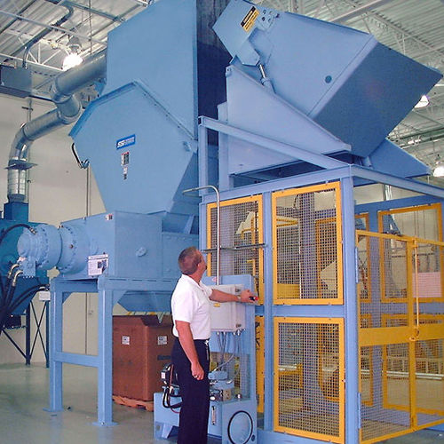 Trituratore primario - Dual-Shear® M100 series - SSI Shredding Systems, Inc. - a 2 alberi / per rifiuti / di metallo