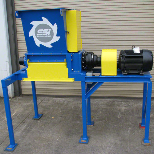 Trituratore secondario - Uni-Shear® SR300 - SSI Shredding Systems, Inc. - monoalbero / carta / per rifiuti solidi sfusi