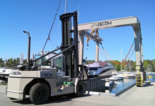 Carrello elevatore con motore a combustione - Ascom SpA - con conducente seduto / per uso in esterni