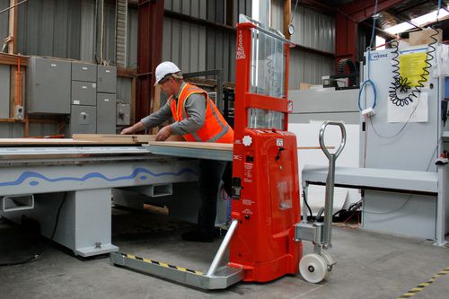 Accatastatore semielettrico - Quikstak® - Simpro Handling Equipment - a timone con guida da terra