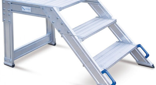 Scaletta su ruota - 10403 series - European Special Ladders, S.A. (ESLA) - portatile / fissa / in alluminio