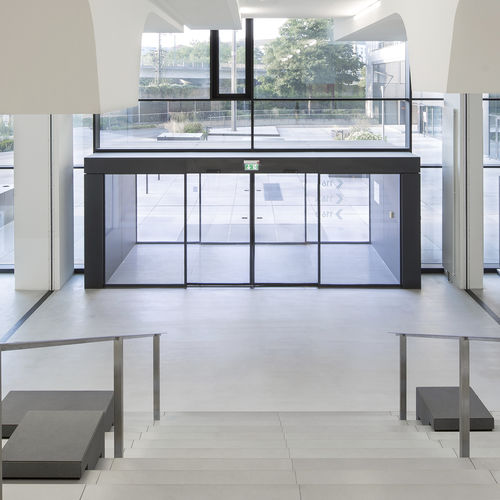 Porta scorrevole - ST FLEX Secure - dormakaba - in vetro / per interno / per negozio
