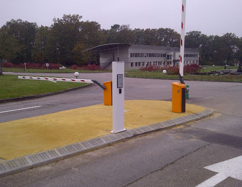 Totem portante - Ulmalu® P800 - TGO - in alluminio