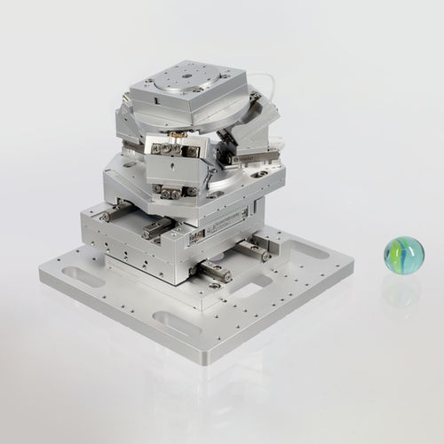 Sistema di posizionamento tripode - 52-6DoF - SmarAct GmbH - 6 assi / XYZ / lineare