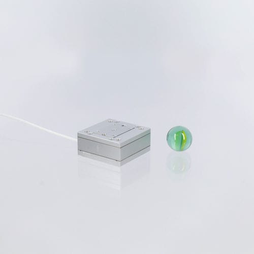 Piastra di nanoposizionamento Z - PLF3232-z.60 - SmarAct GmbH - piezoelettrica / compatta / alluminio