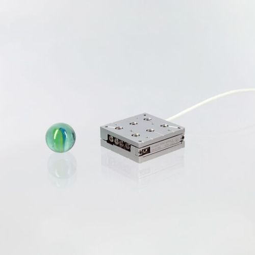 Piastra di posizionamento lineare - CLS-3232 - SmarAct GmbH - piezoelettrica / alluminio / vuoto-compatibile
