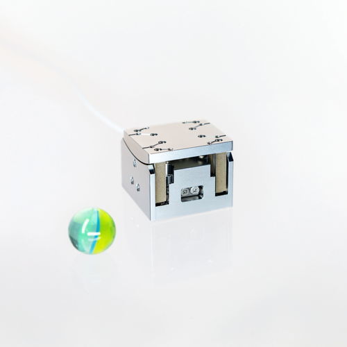 Piastra di posizionamento goniometrica - SGF-33 - SmarAct GmbH - multiasse / compatta / in ciclo chiuso